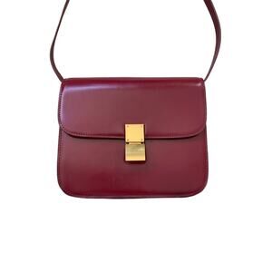 Classic Box Leather Shoulder Bag Accordian Adjustable Strap